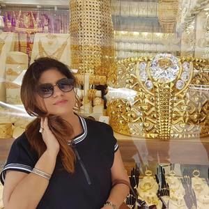 Meet your Posher, Reena